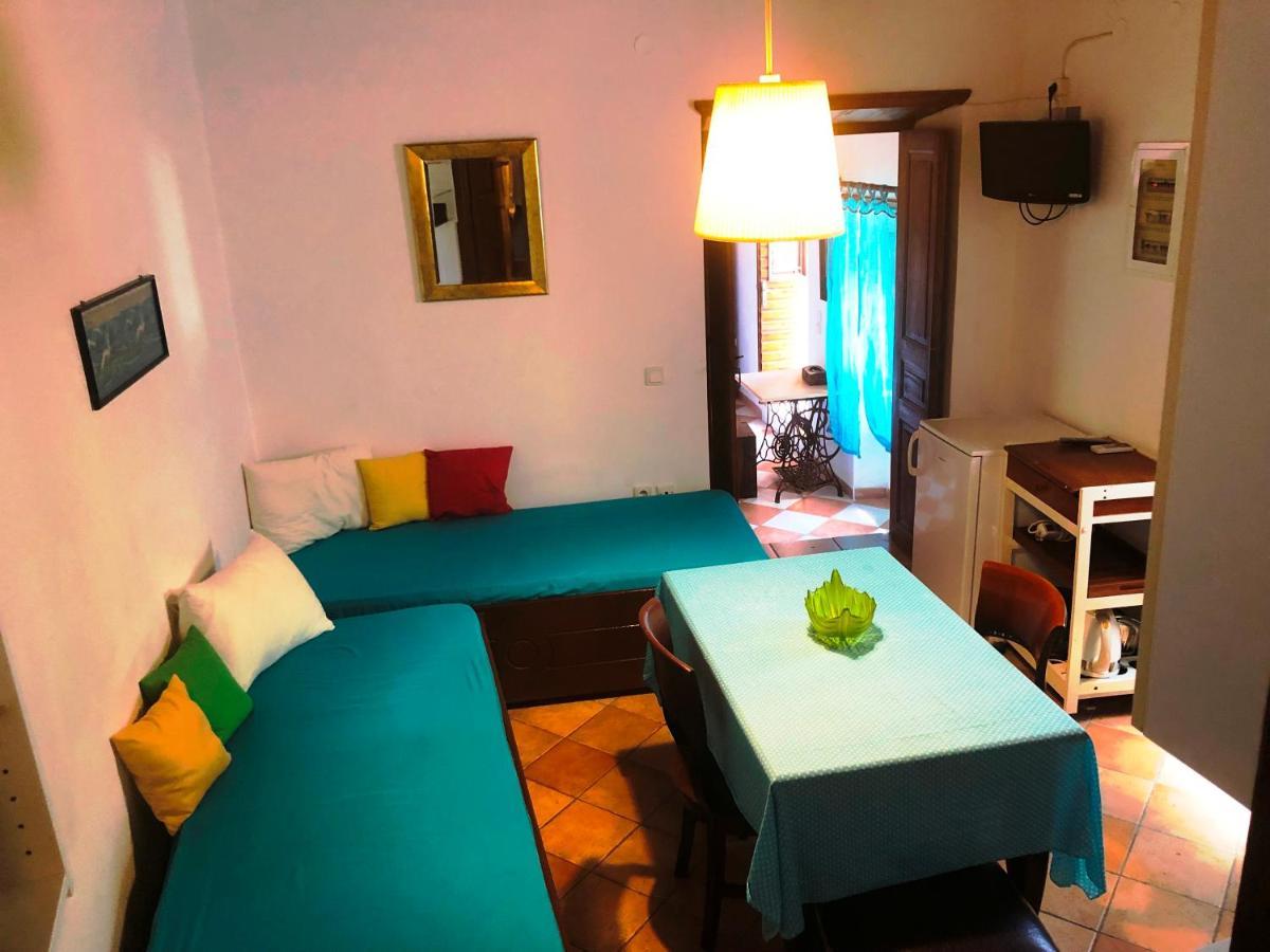 Machi'S House Aparthotel Plaka  Ngoại thất bức ảnh