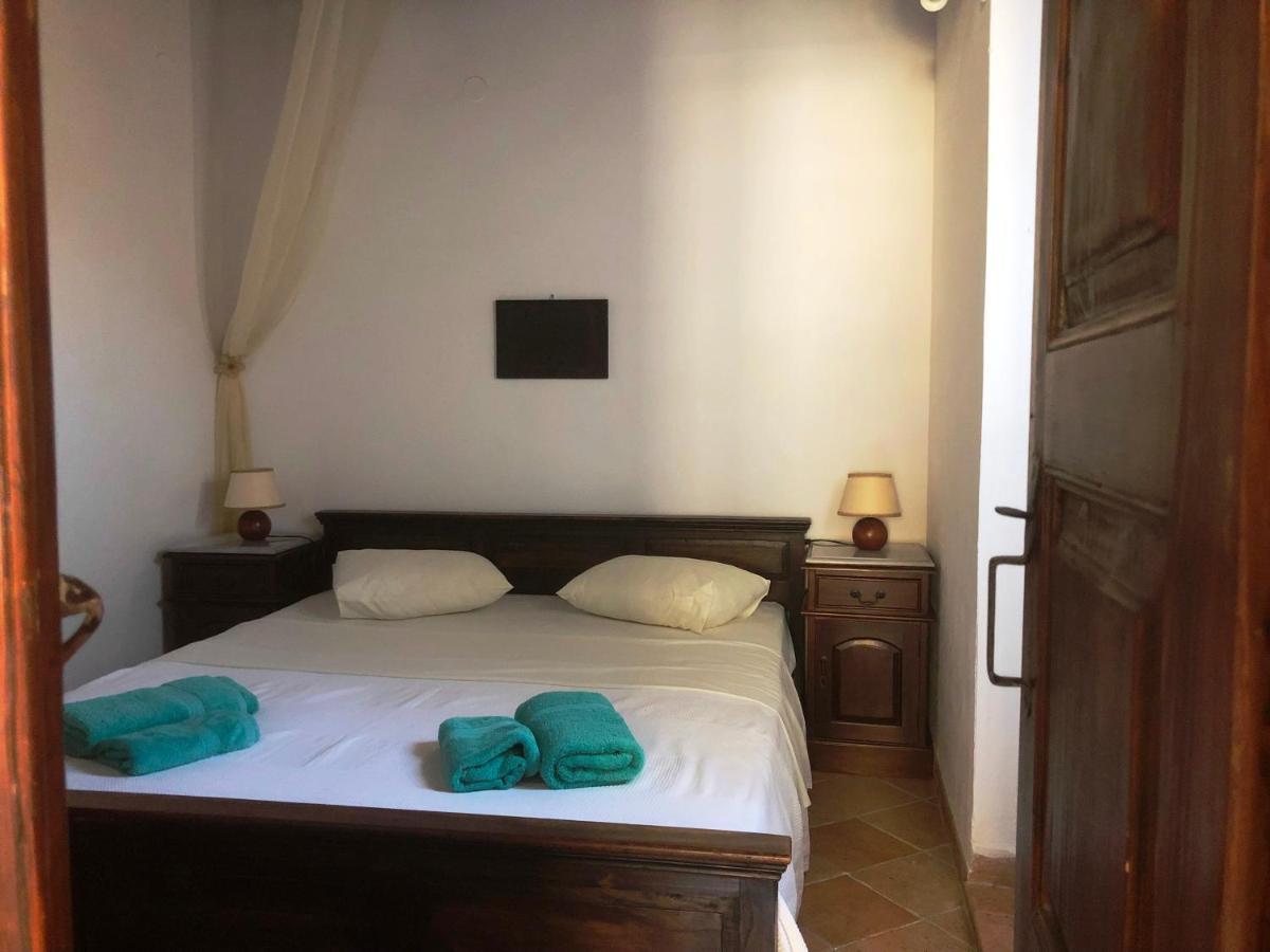 Machi'S House Aparthotel Plaka  Ngoại thất bức ảnh